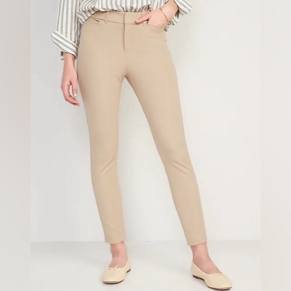 Old Navy High Rise Secret Smooth Pixie Ankle Pants Khaki Mocha Taffy size 8